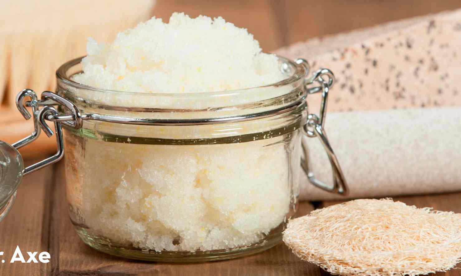 Homemade Body Scrub with Sugar & Sea Salt